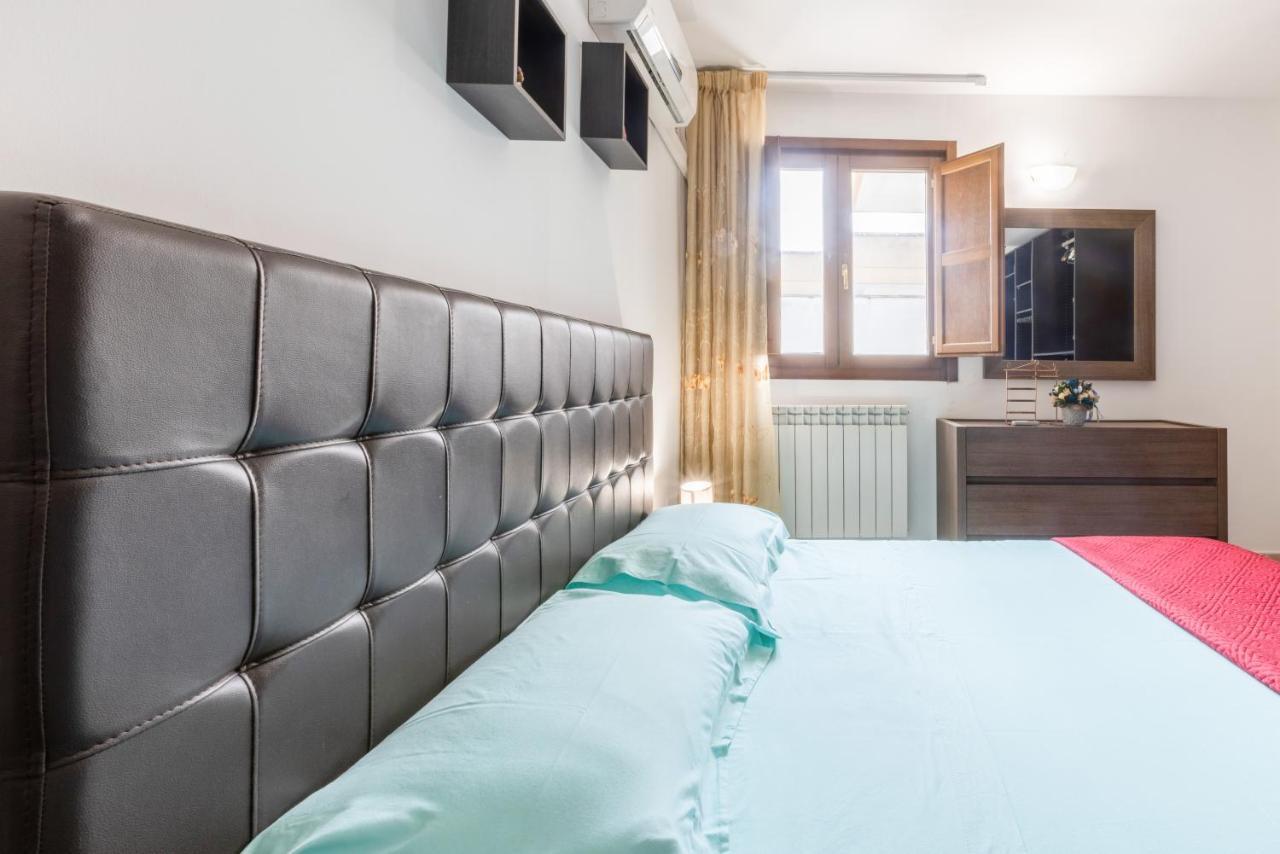 Colorful Flat With Terrace & Parking Lecce